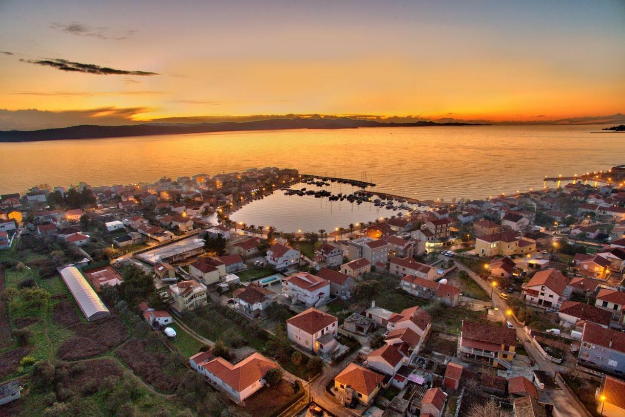 Villa Kamena بيبينيا المظهر الخارجي الصورة
